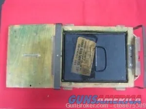 Canadian Colt WWII Wooden Ammo Box with Tin  Img-7