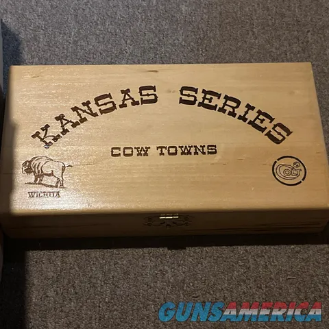 Colt Kansas Series Cow Towns Wichita Revolver Wood Box Case Display Img-1