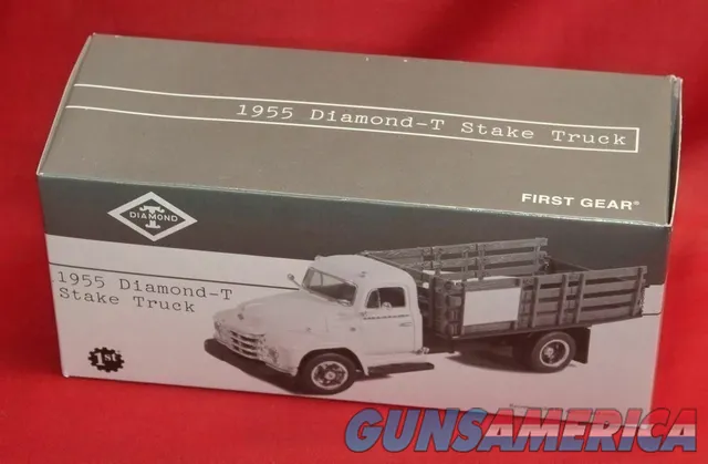Colt Firearms Factory 1955 Diamond T Model Truck Mint in Box 1999