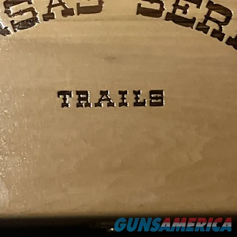 Colt Kansas Series Trails Shawnee Pistol Revolver Wood Box Case Display Img-3