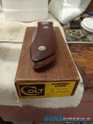 Colt Barry Wood U1050 Tuck-A-Way Knife & Box
