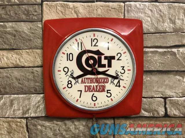 COLT DEALER ADVERTISING GE CLOCK  Img-2