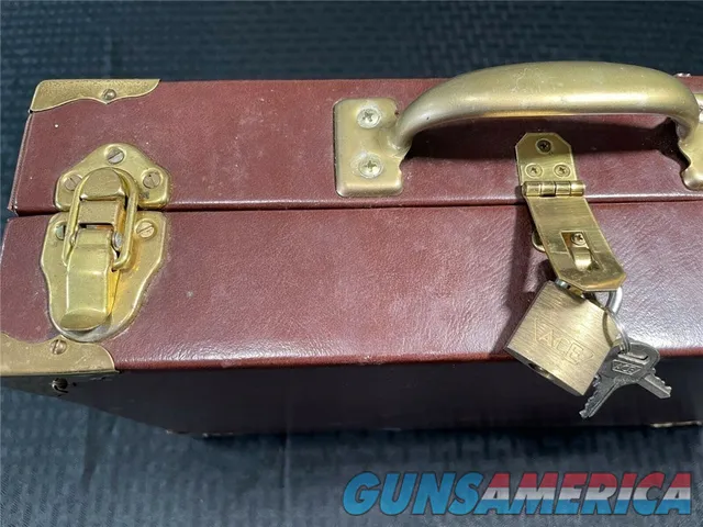 Colt Gun Carrying Case Velvet Lined With Lock and Keys 14 x 9 x 4 Img-5
