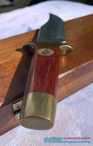 Sam Colt Firearms Bowie Knife The Gun That Won The West With Wood Case Img-9