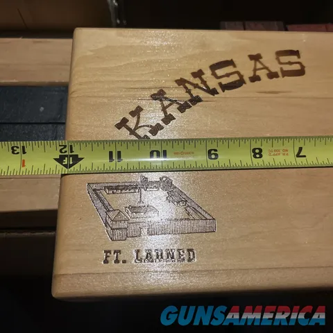 Colt Kansas Series Forts Ft Larned Pistol Revolver Wood Box Case Display Img-7