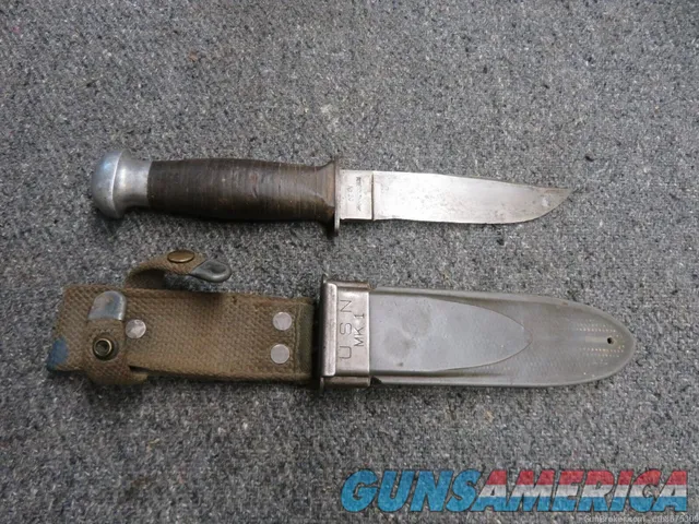 WWII US NAVY MARK 1 FIGHTING KNIFE-MARKED ROBESON SHUREDGE NO. 20 Img-1