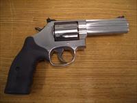 SMITH AND WESSON 686-6 PRO SERIES STAINLESS IN 357 MAG.