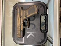 GLOCK 19 GEN 5 BRONZE FLAG CEREKOTE  9MM