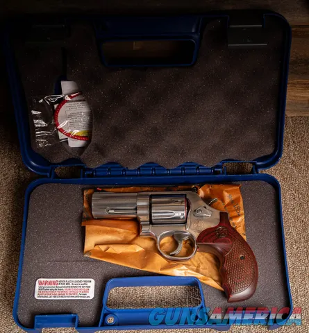 Smith & Wesson 686 Plus 022188145151 Img-3