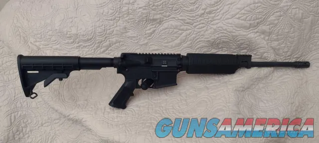 WINDHAM WEAPONRY Never Fired AR15 .300 Blackout 16" model SRC-R16FTT-300