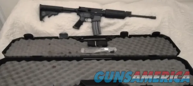 WINDHAM WEAPONRY Never Fired AR15 .300 Blackout 16" model SRC-R16FTT-300