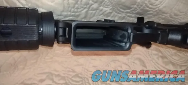 WINDHAM WEAPONRY Never Fired AR15 .300 Blackout 16" model SRC-R16FTT-300