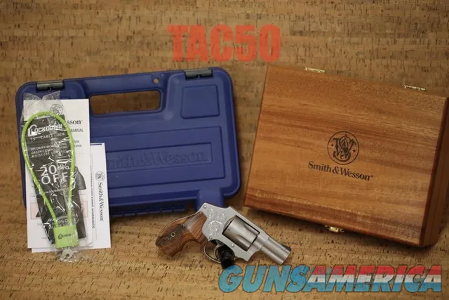 Smith & Wesson 640 STAINLESS ENGRAVED 357 MAG LIMITED EDITION DISPLAY CASE