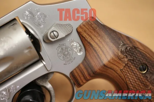 Smith & Wesson 640 STAINLESS ENGRAVED 357 MAG LIMITED EDITION DISPLAY CASE