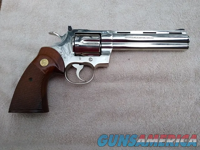 1977 Colt PYTHON REVOLVER