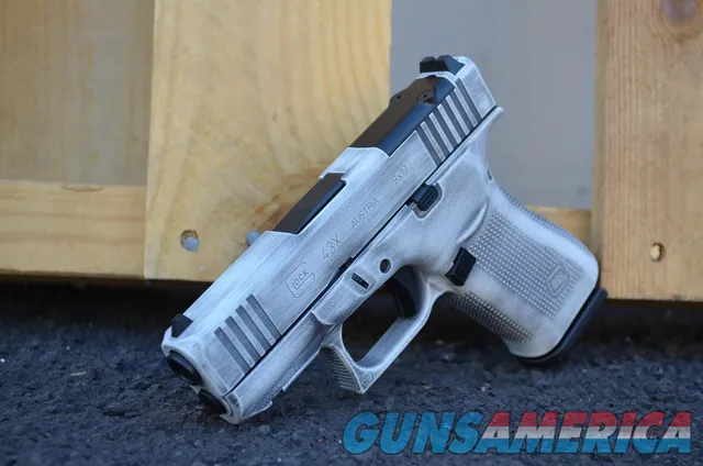 Glock 43X MOS 9mm X-Werks Stormtrooper white distressed 43