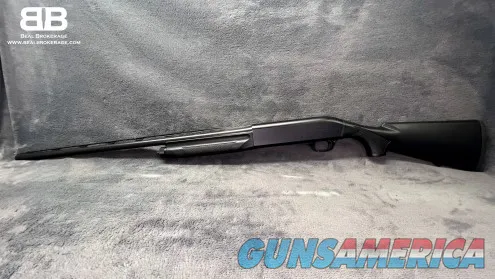 Benelli M1 Super 90 - 20 Gauge Semi-Auto 26" Barrel Shotgun - with Case.