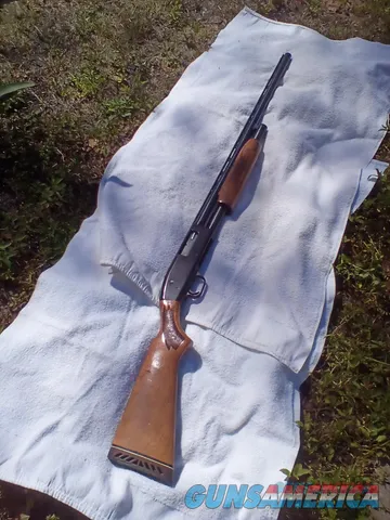 Excellent Mossburg 12 ga 500A Shotgun