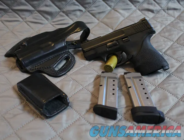 Smith & Wesson M&P Shield .40 