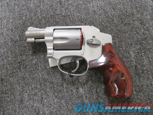 Smith & Wesson 642-2 Lady Smith (163808)