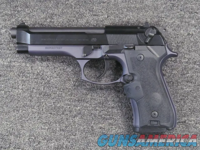 Beretta 92FS (JS92F300M) USED