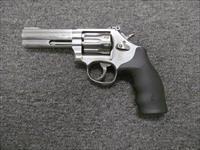 Smith & Wesson 617-6 (160584) .22LR