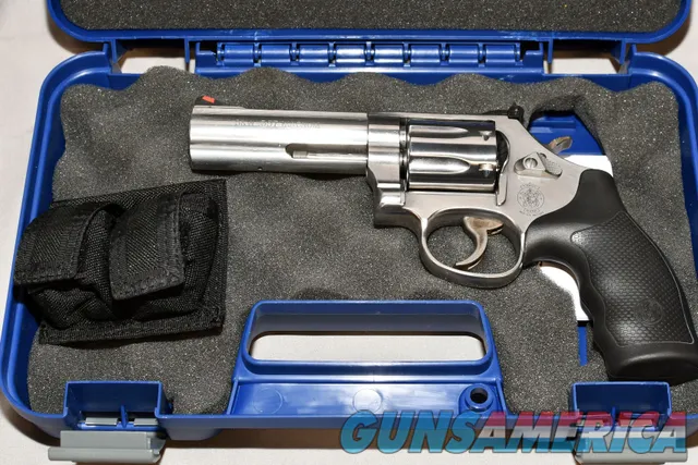 S&W Model 686 Plus 357 Magnum 4" Revolver, 7 shots