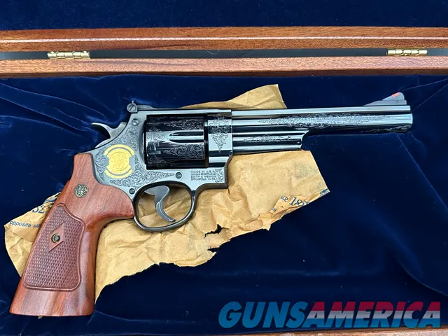 S&W Revolver .44 mag limited edition 1of 50