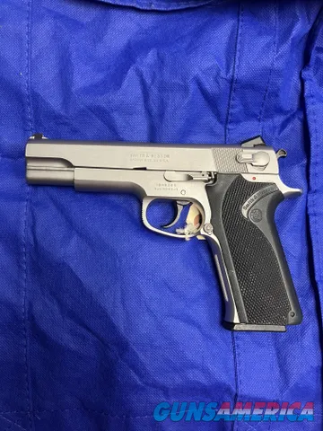 SMITH AND WESSON 4506-1