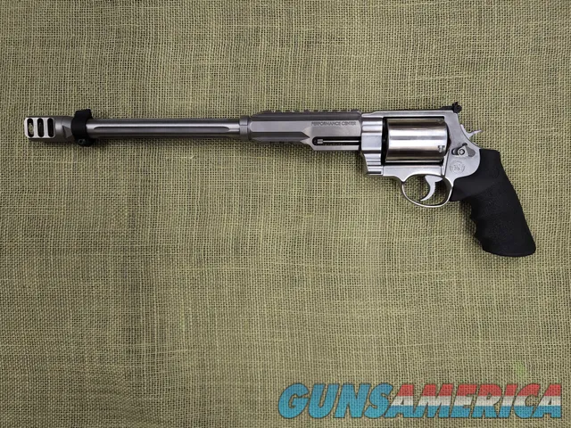 S&W 460 HUNTER WITH KIT