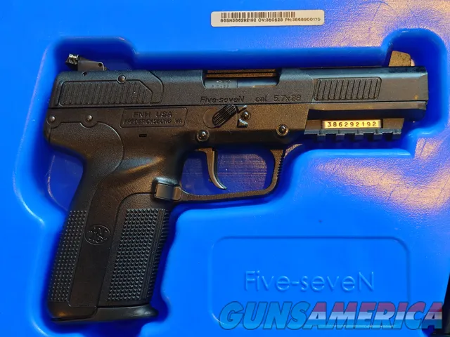 FN OtherFive-seveN  Img-2