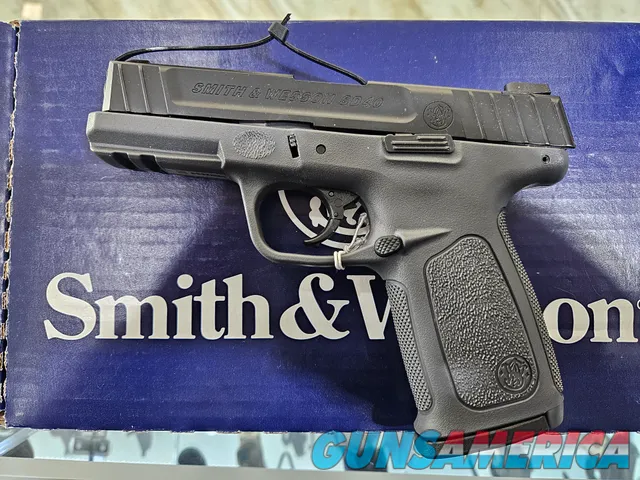Smith & Wesson SD40 Gary 11996 40sw 14+1