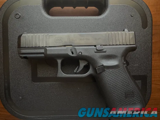 Glock 19 GEN 5 810105513455 Img-2