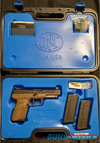 FN 5-7 Five-Seven 3 mags & factory case