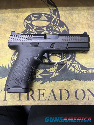 CZ P-10C  Img-2