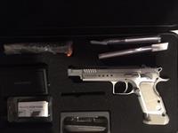 EAA Gold Custom Eric 9mm Open Tanfoglio *NIB* 600066