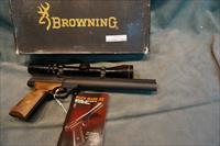 Browning Buckmark Varmint 22LR w/Burris 2 1/2-7x EER scope Img-1