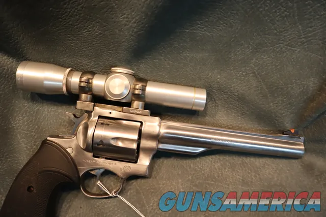 Ruger Red Hawk 44Mag 7 12" wLeupold 2X scope