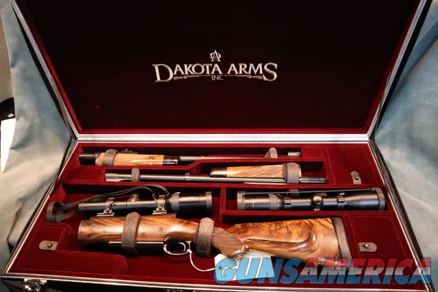 Dakota Arms Model 76 African Traveler 2 barrel set 375H+H458Lott Img-1
