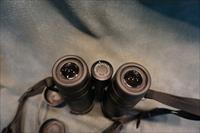Leica Ultravid 10x42 Binoculars Img-4
