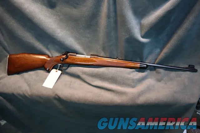 Winchester Model 70 Supergrade Featherweight 243