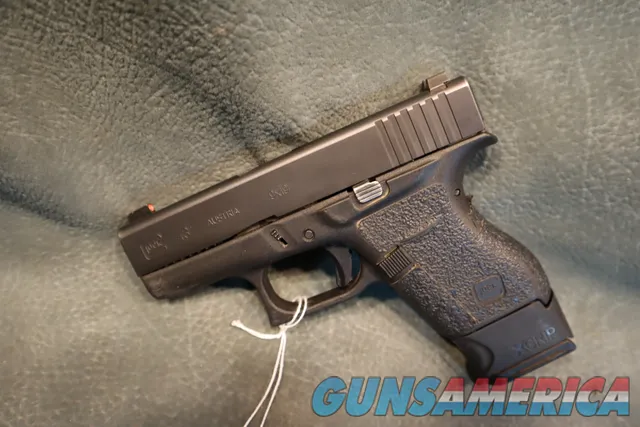 Glock Model 43 9mm with night sights Img-1