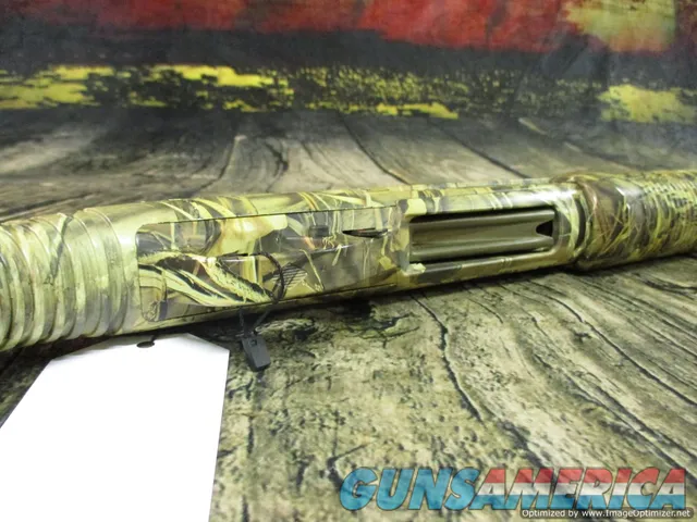 Benelli Nova 12 gauge, 3.5" Chamber, Advantage Max-4 HD