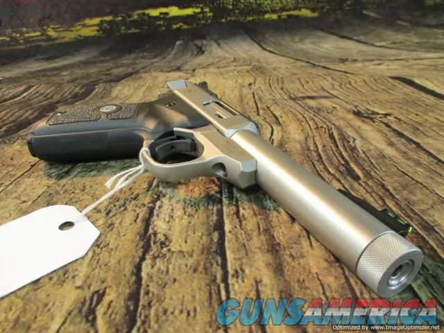 Smith & Wesson 22 LR Victory Stainless 5.5" Threaded New (10201)