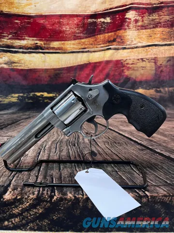 Smith & Wesson Model 686 Plus 357 Mag, 5", 7-Round EUC (85688)