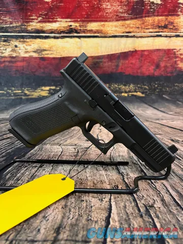 GLOCK G17 G5 764503038259 Img-1