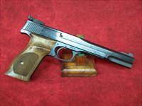 Smith and Wesson Model 41 .22LR 7" Barrel (130512)