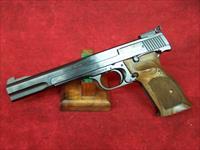 Smith and Wesson Model 41 .22LR 7" Barrel (130512)