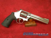 Smith and Wesson Model 610 10mm Auto or 40 S&W 6.5" SS Barrel (12462)