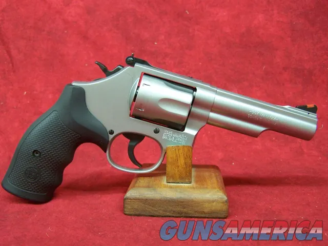 Smith & Wesson 66 SS 4.25" .357mag (162662) 66-8